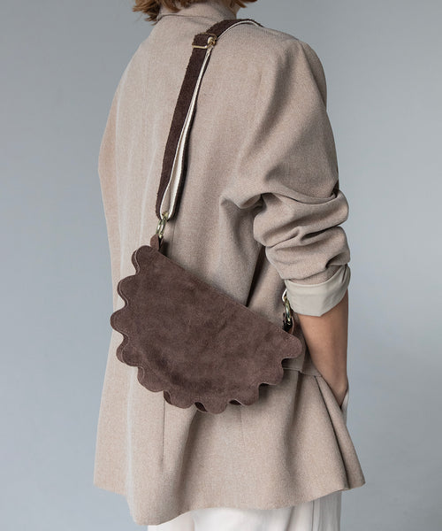 Mini pierożek ciemna czekolada zamsz