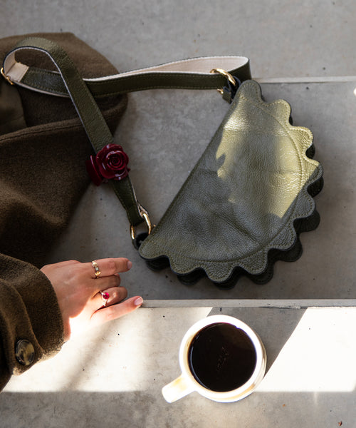 Mini pierożek oliwka połysk